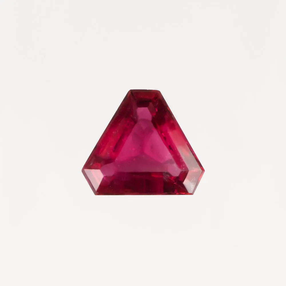 0.83c RUBELLITE GARNET LOOSE TRILLION SHIELD SHAPE NATURAL RED GEMSTONE TRIANGLE
