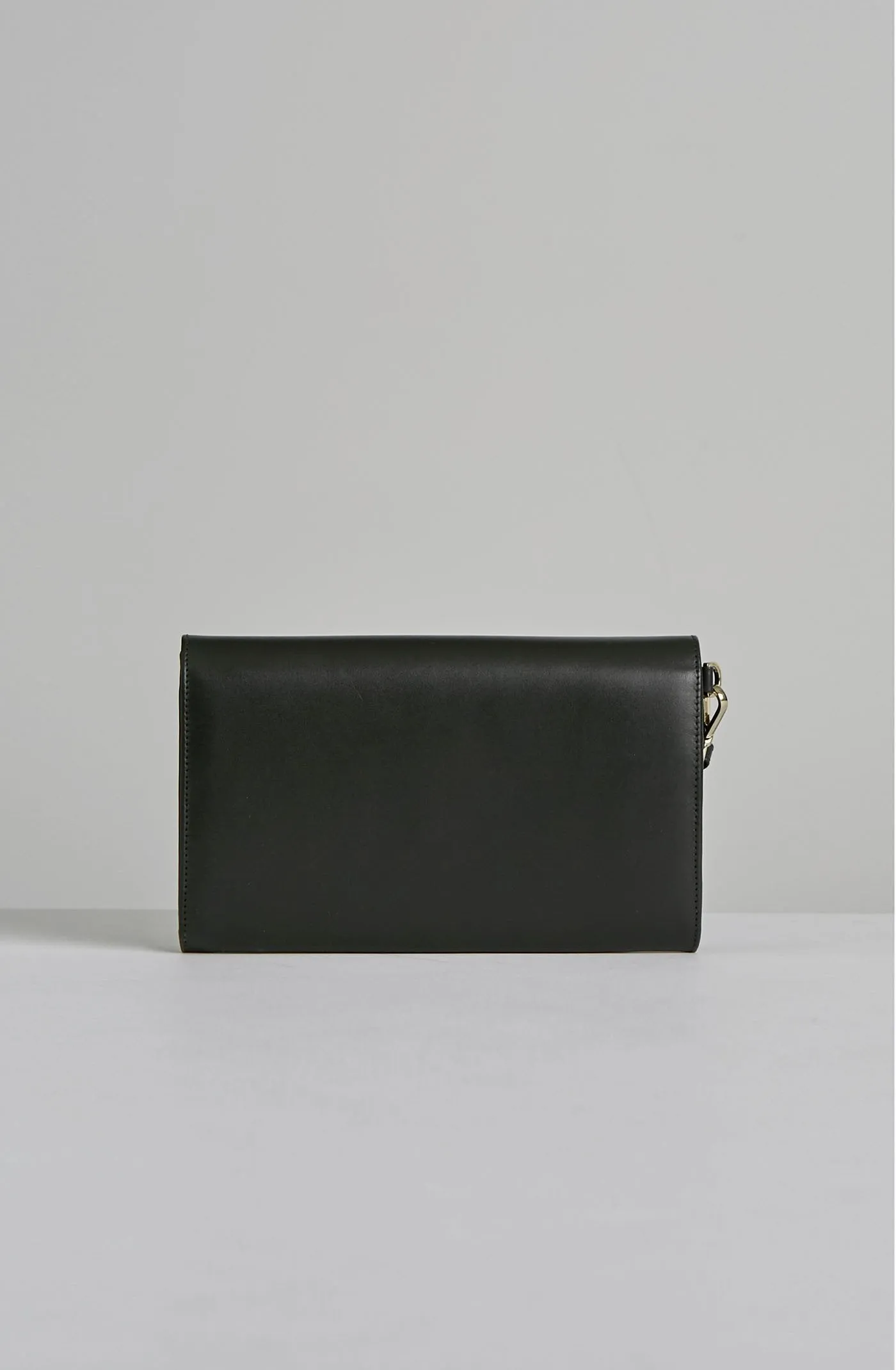 BON VOYAGE CLUTCH