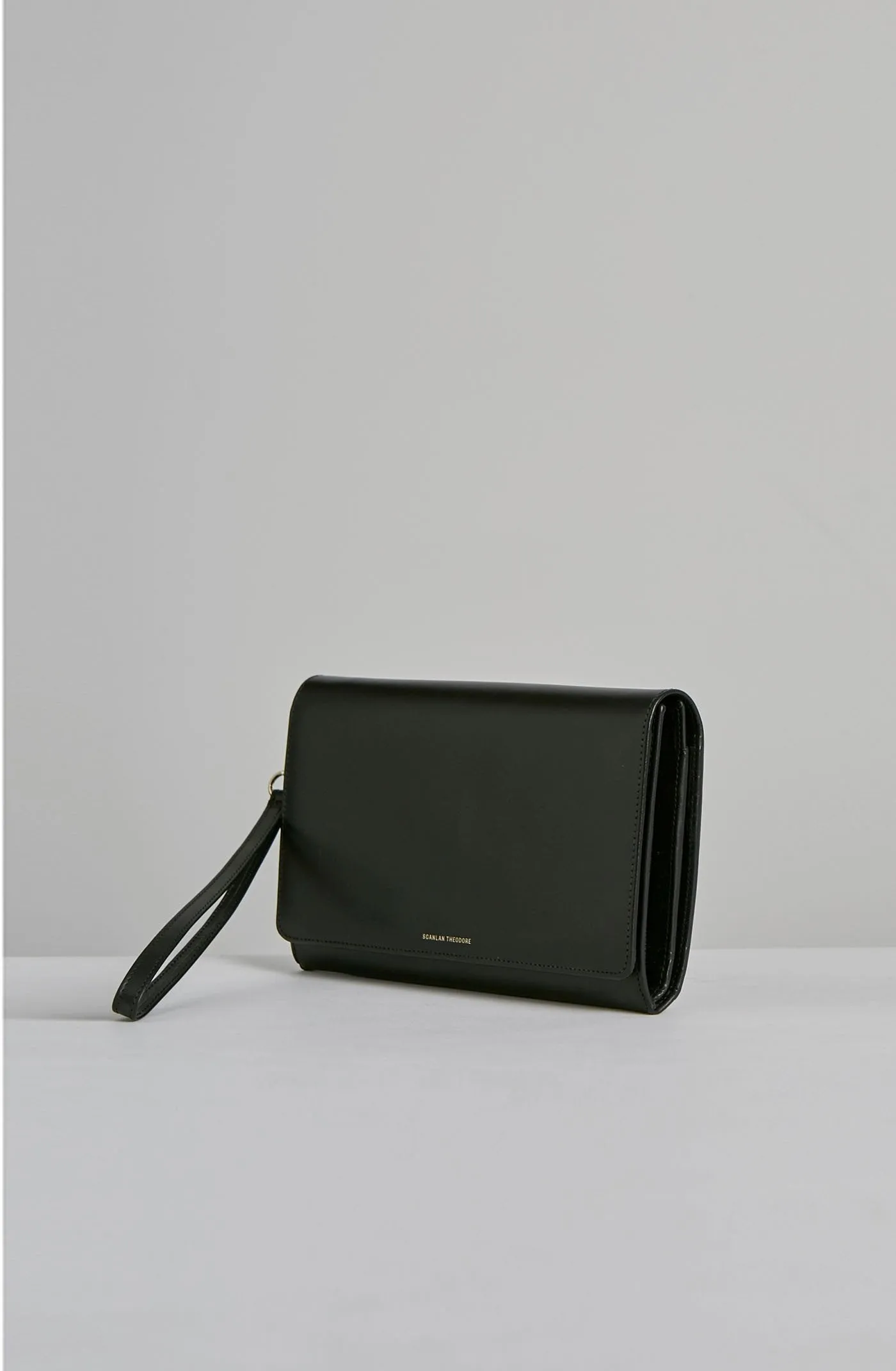 BON VOYAGE CLUTCH