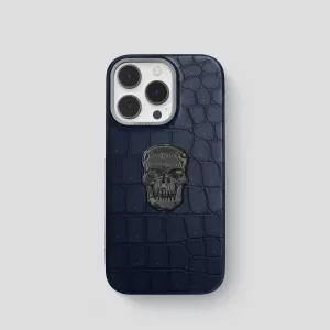 Classic Case With Carbon Skull For iPhone 14 Pro In Porosus Crocodile