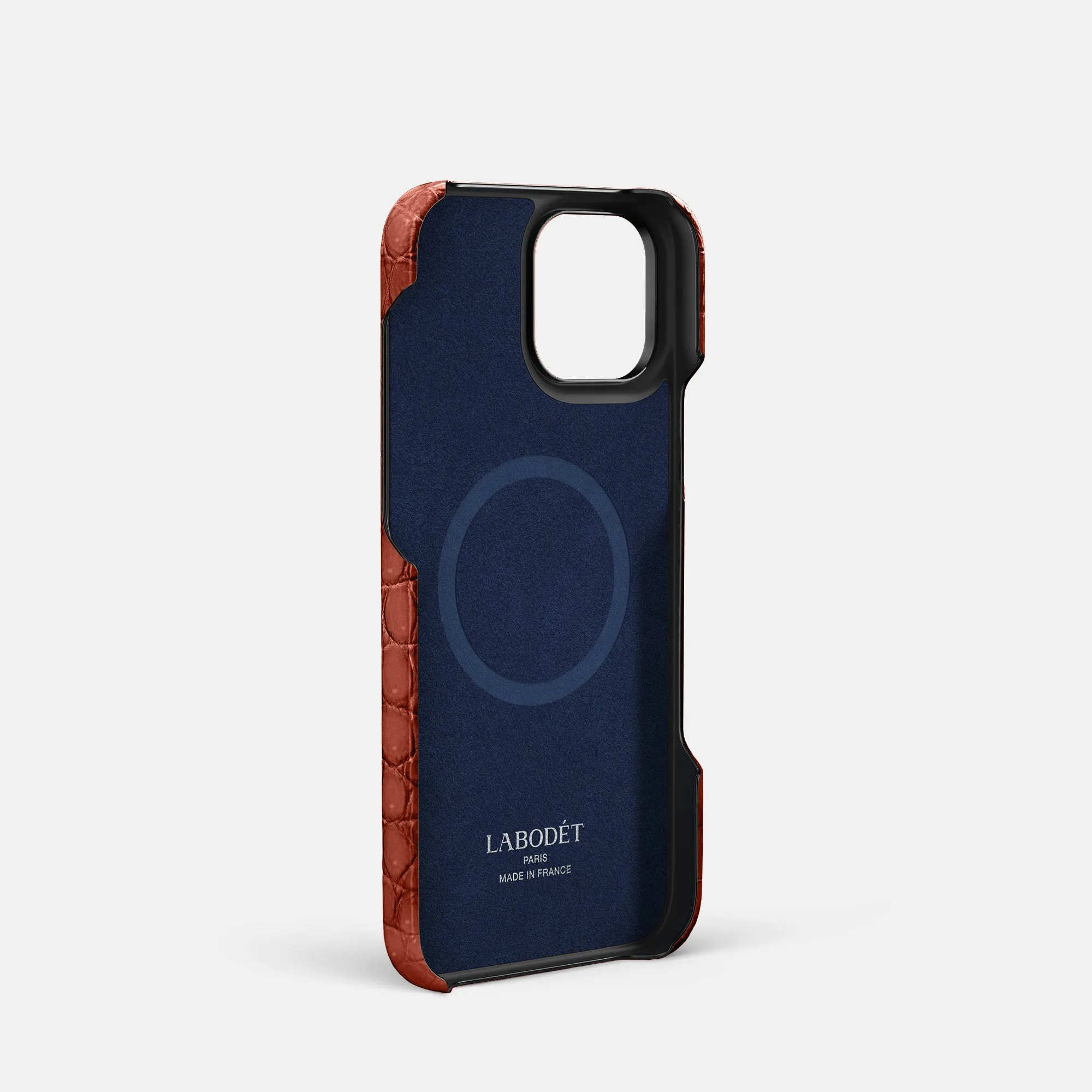 Classic Case With Carbon Skull For iPhone 16 Pro In Porosus Crocodile