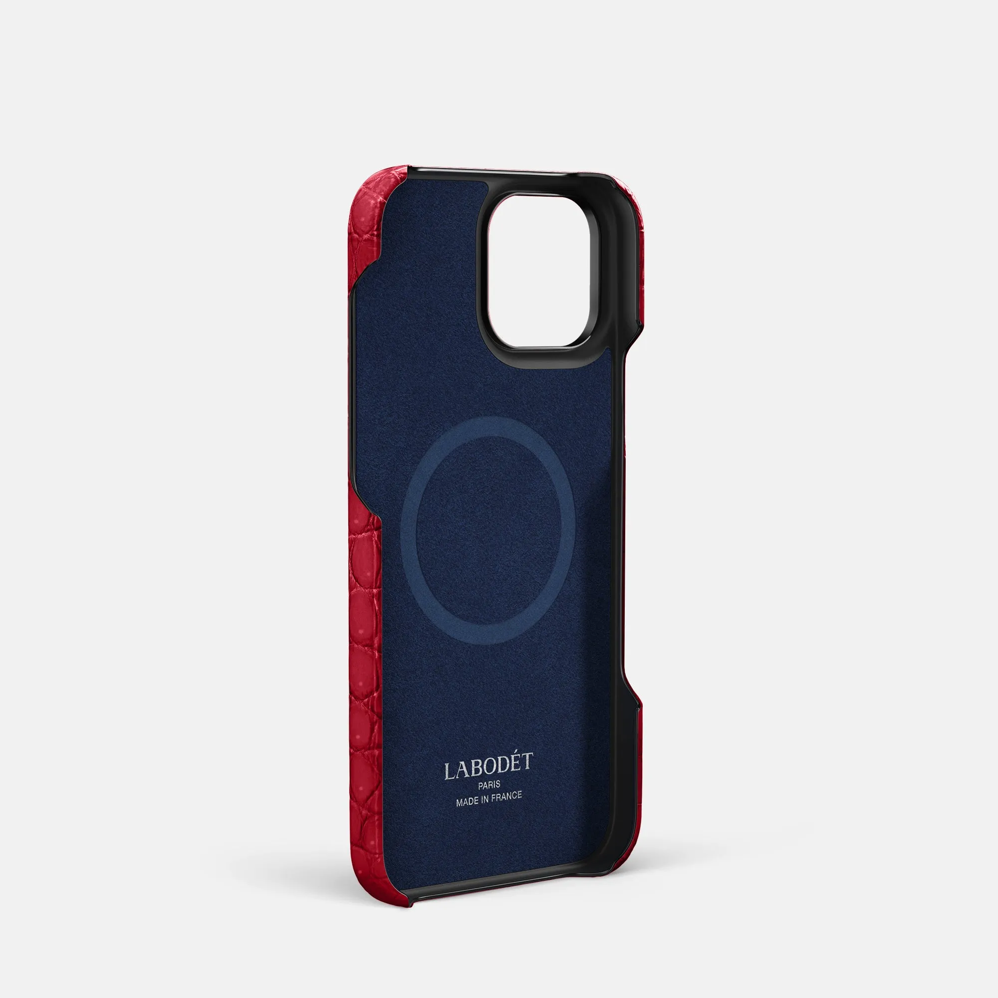 Classic Case With Carbon Skull For iPhone 16 Pro In Porosus Crocodile