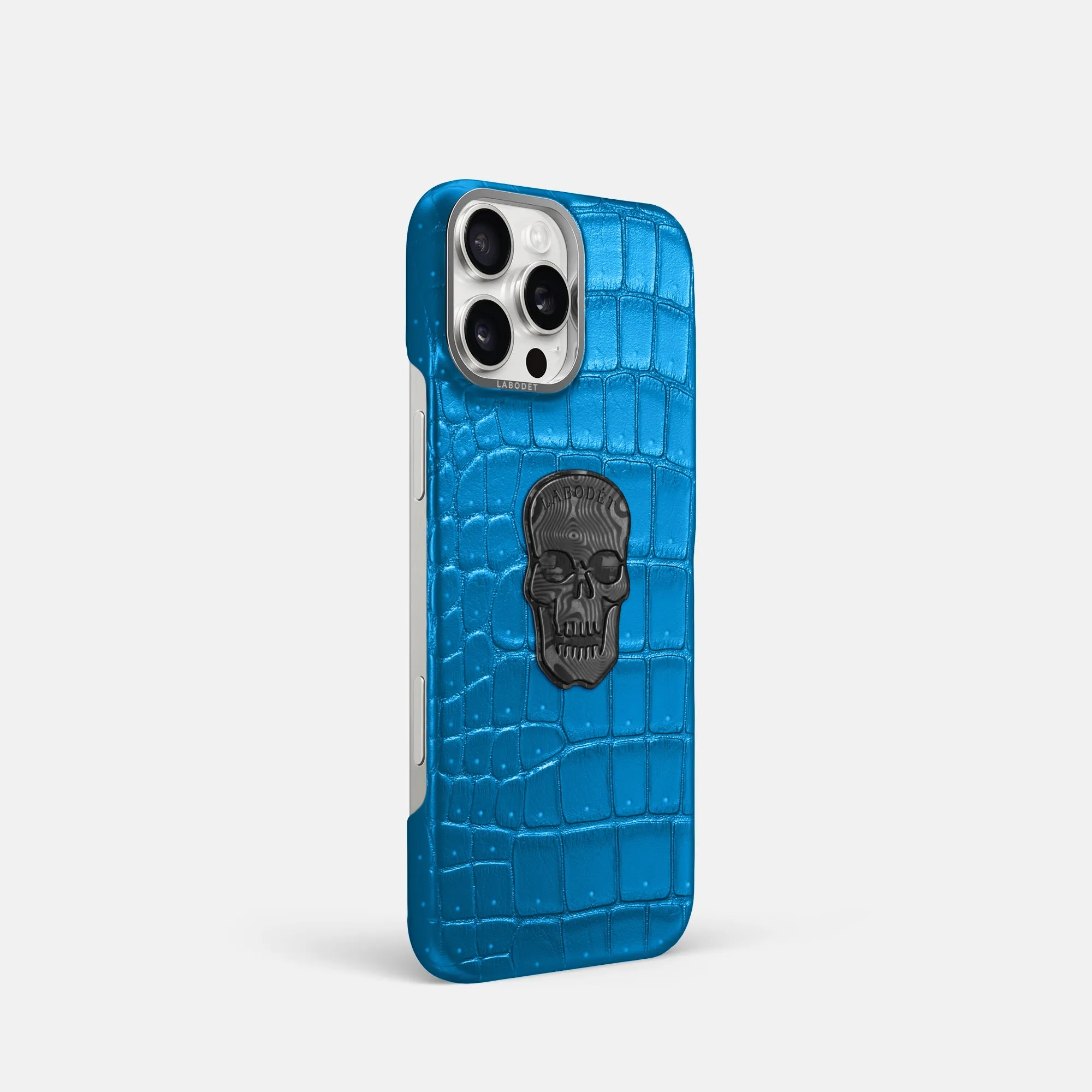 Classic Case With Carbon Skull For iPhone 16 Pro In Porosus Crocodile