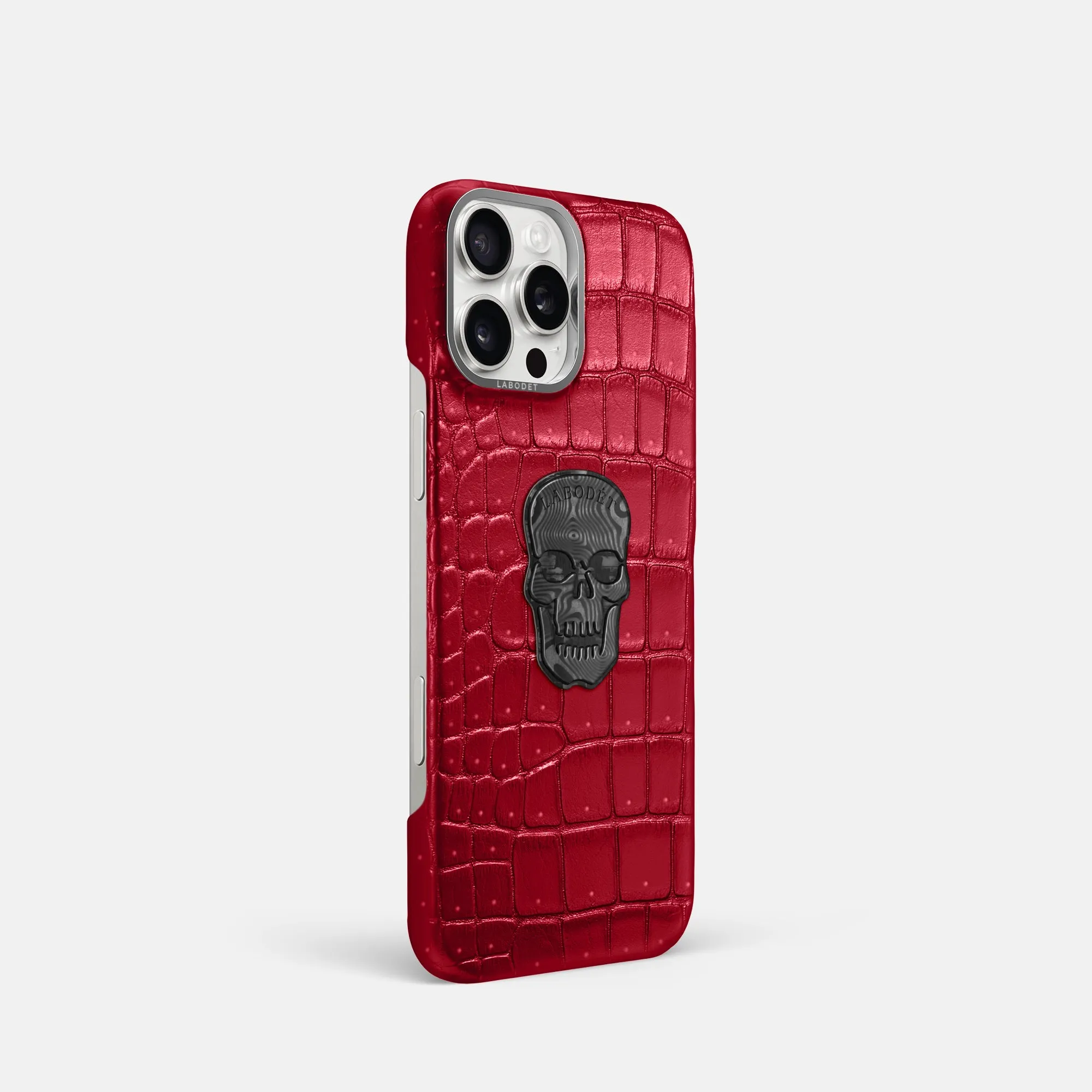 Classic Case With Carbon Skull For iPhone 16 Pro In Porosus Crocodile