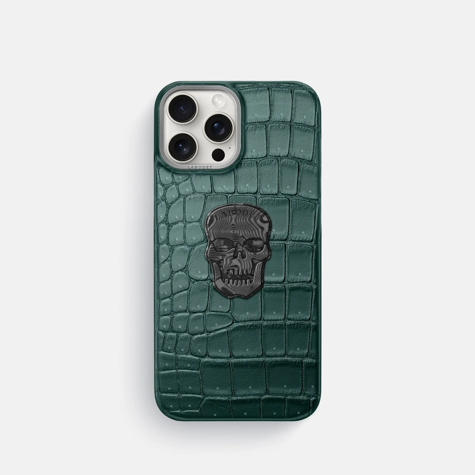 Classic Case With Carbon Skull For iPhone 16 Pro In Porosus Crocodile