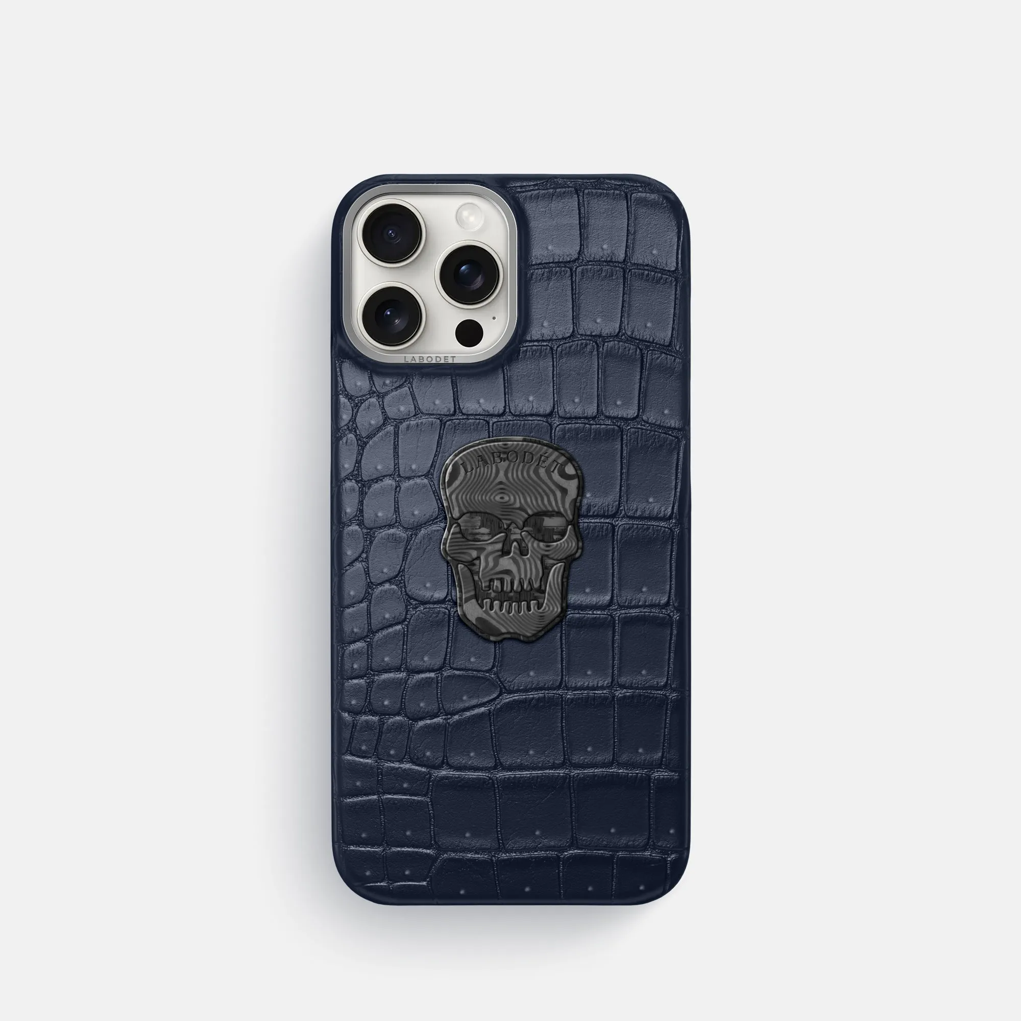 Classic Case With Carbon Skull For iPhone 16 Pro In Porosus Crocodile