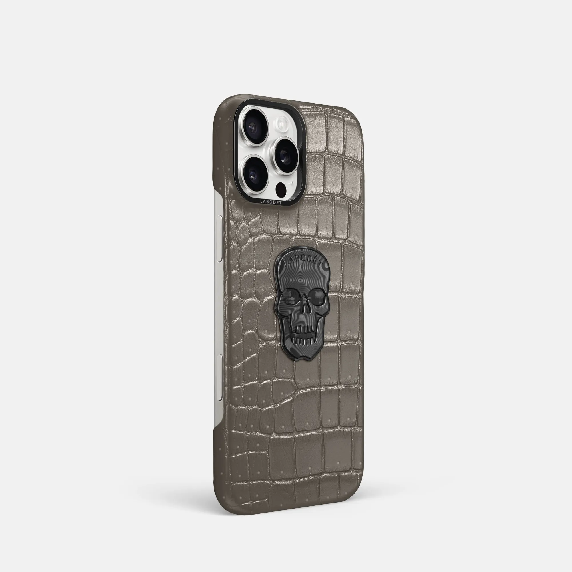 Classic Case With Carbon Skull For iPhone 16 Pro In Porosus Crocodile