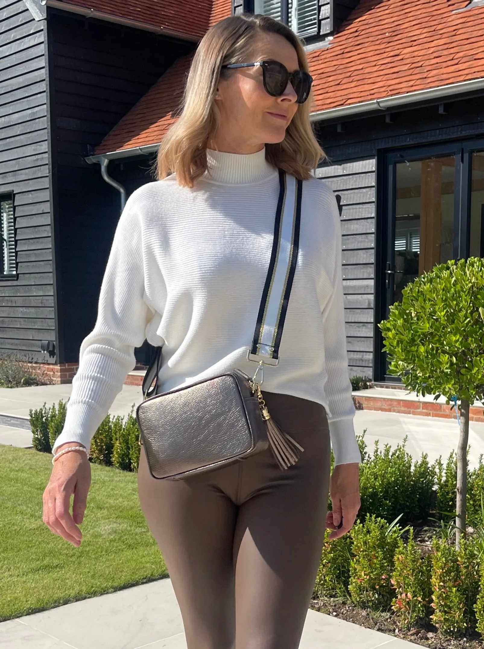 Crossbody Tassel Bronze