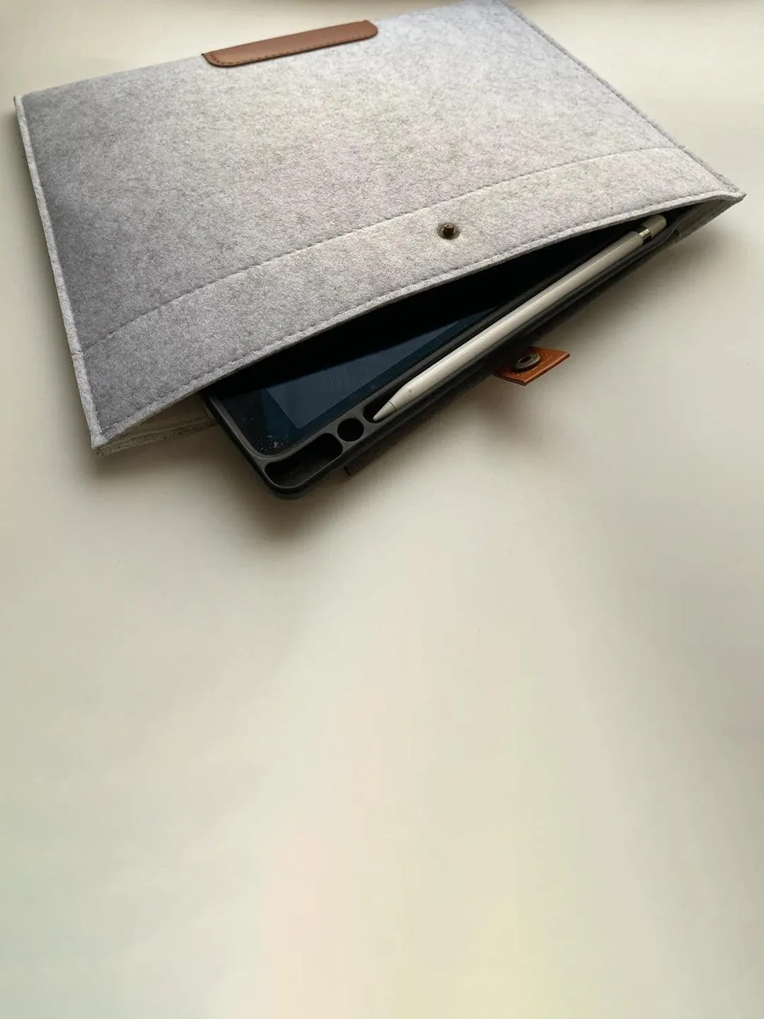 Market99 Rectangular Felt Laptop Bag