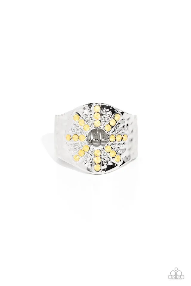 Paparazzi Ring ~ Stylish Sunbeams - Yellow