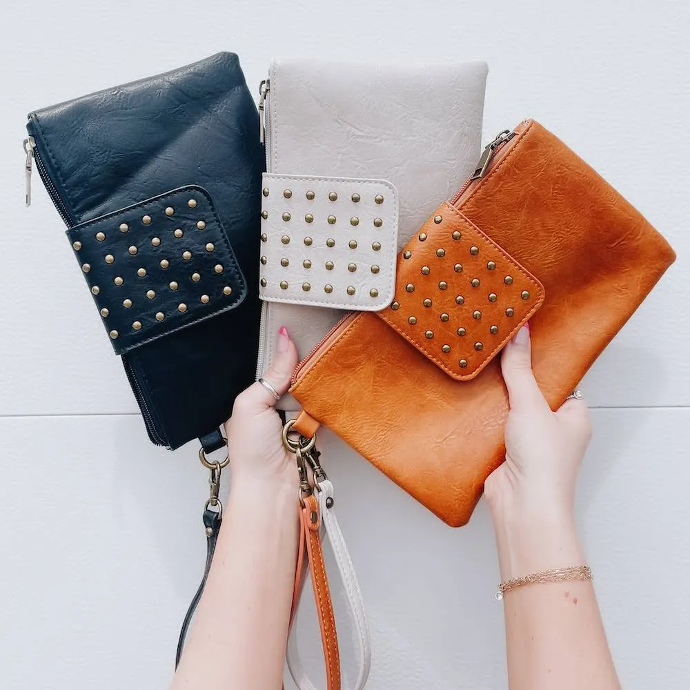 Riviera Maya Rivet Clutch - Cream