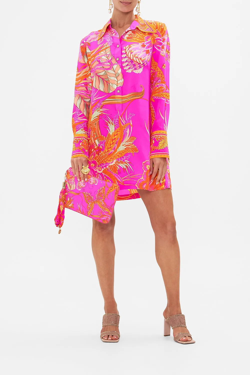 SCARF CLUTCH A HEART THAT FLUTTERS