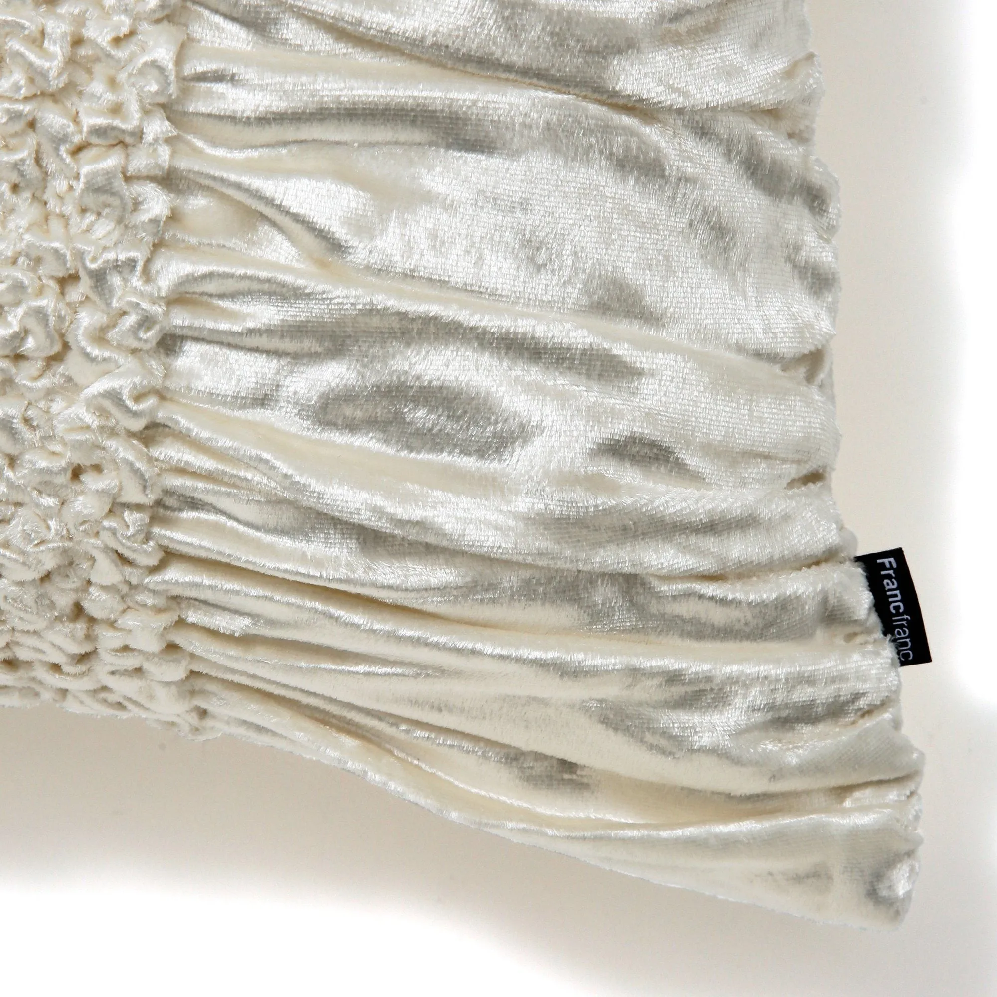 Smocking Cushion Cover 45 White