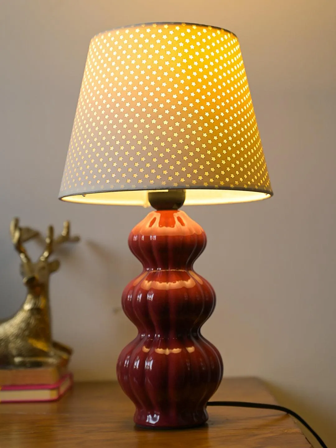 Stylish Cheery Red Table Lamp