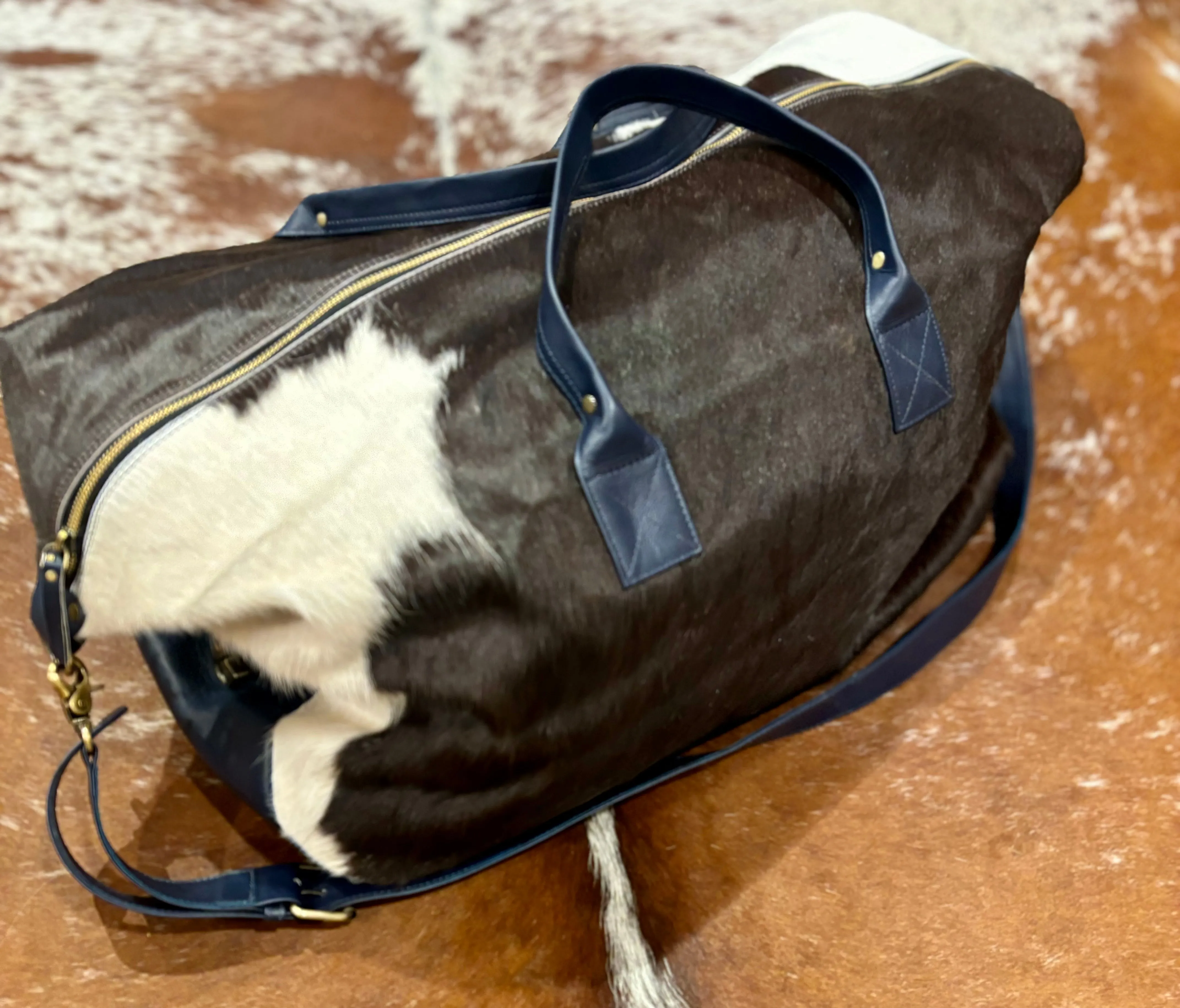 The Navy Vacay Overnight Bag #v5 (this bag is huge!)