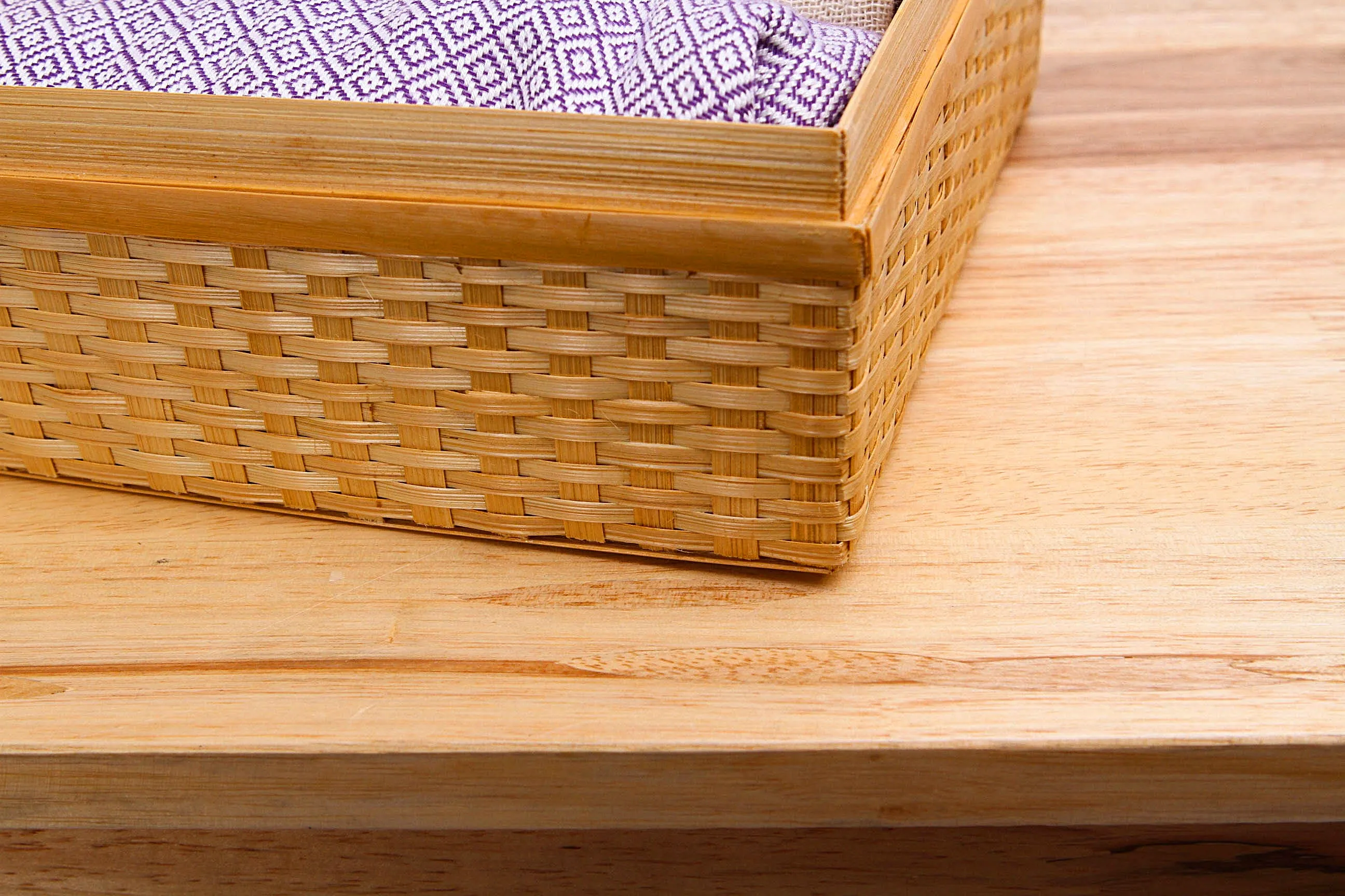 Wicker bamboo square box with lid