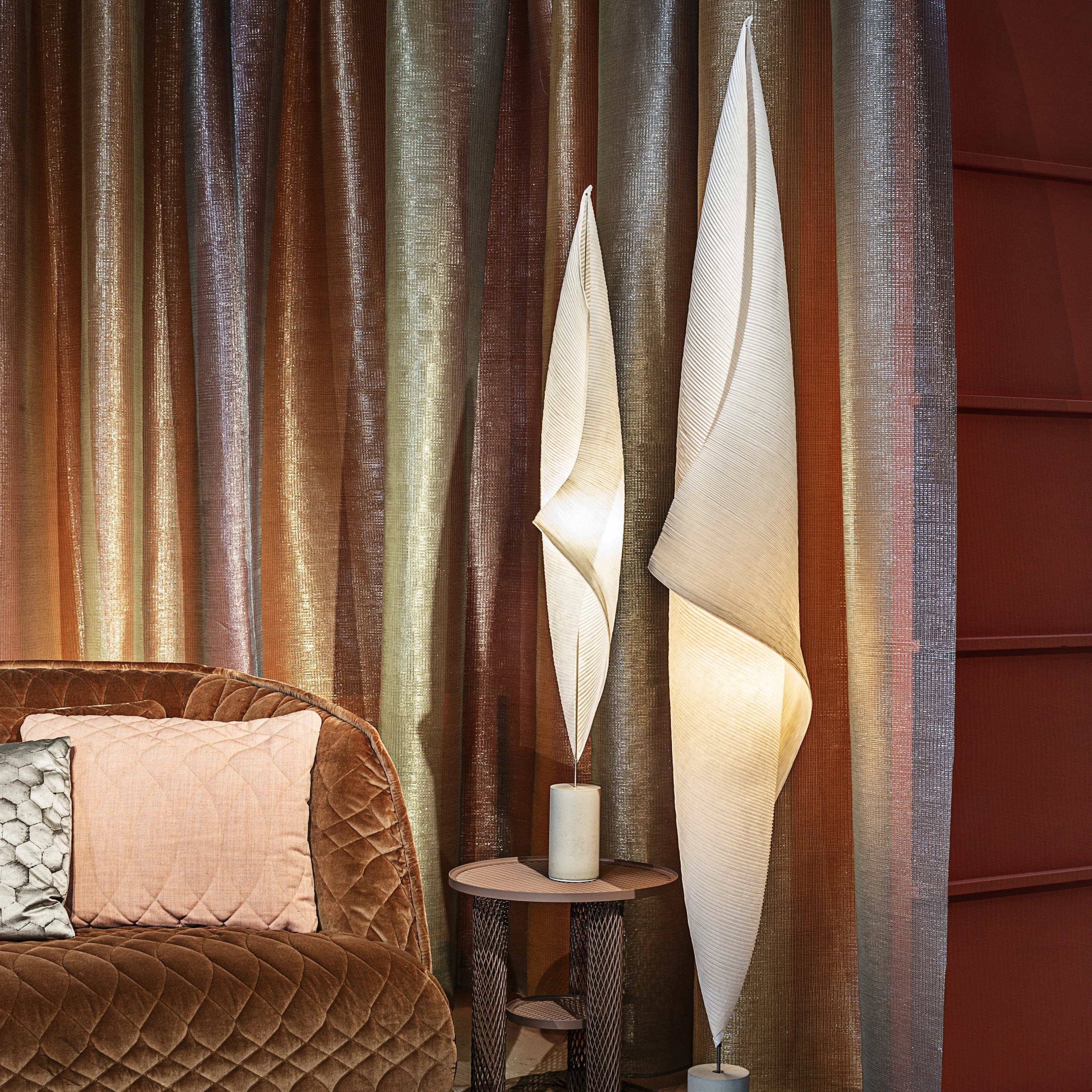 Wo-Tum-Bu 2 LED Table Lamp