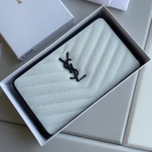 YSK179 Wallet in Grain De Poudre Embossed Leather