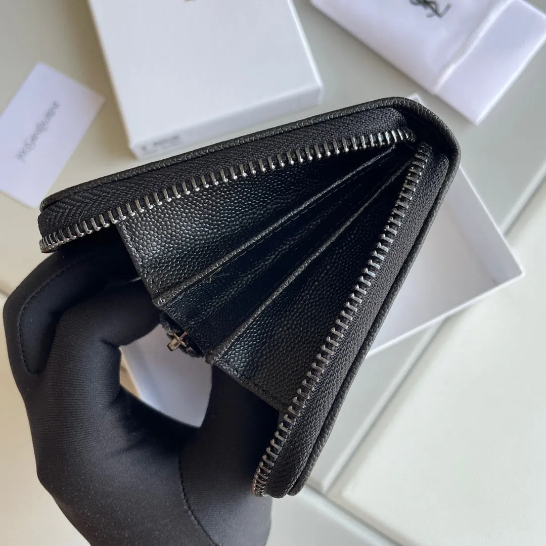 YSK179 Wallet in Grain De Poudre Embossed Leather